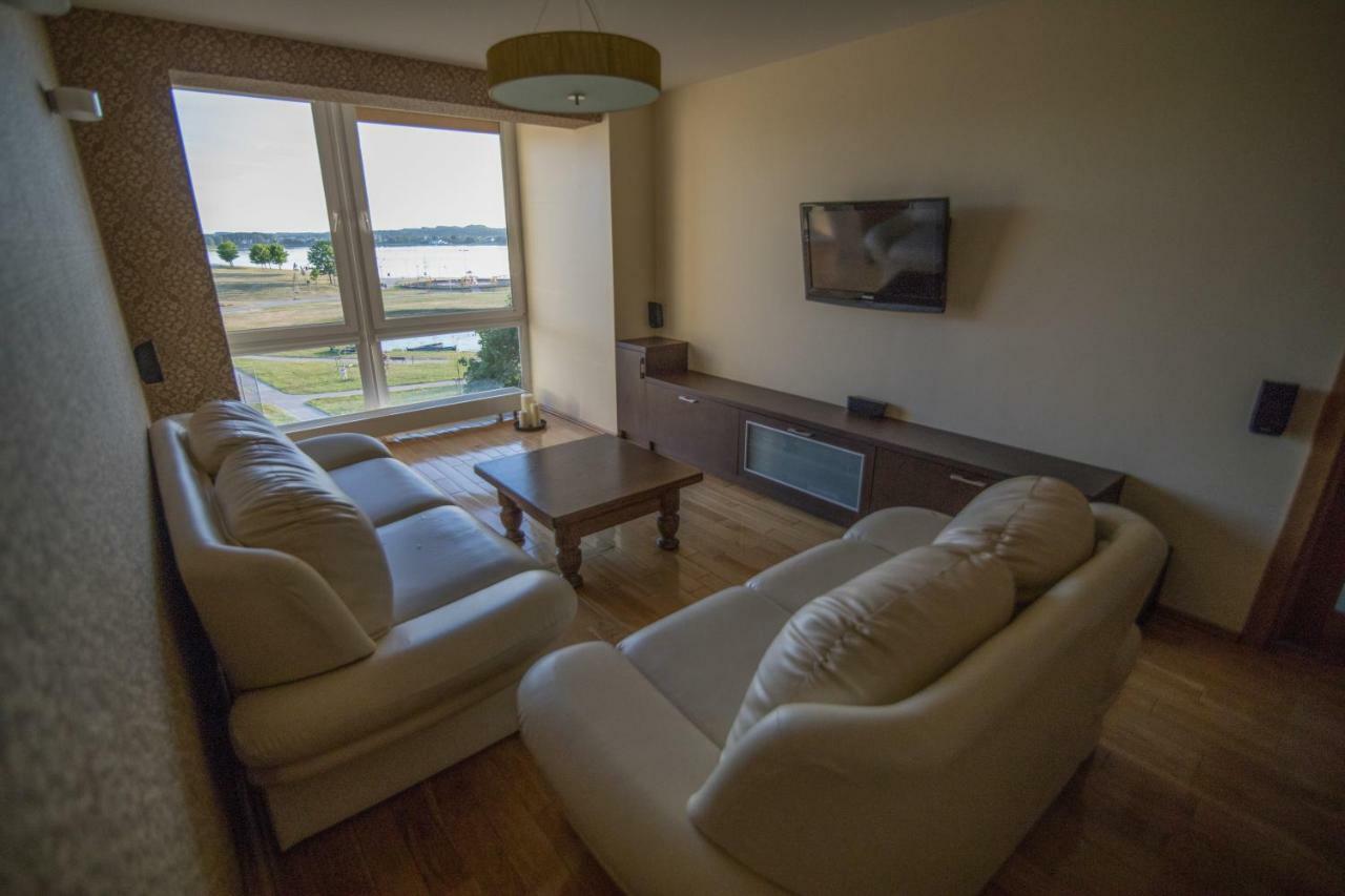 Cozy Apartment With A Wonderful Lake View เตลเช ภายนอก รูปภาพ